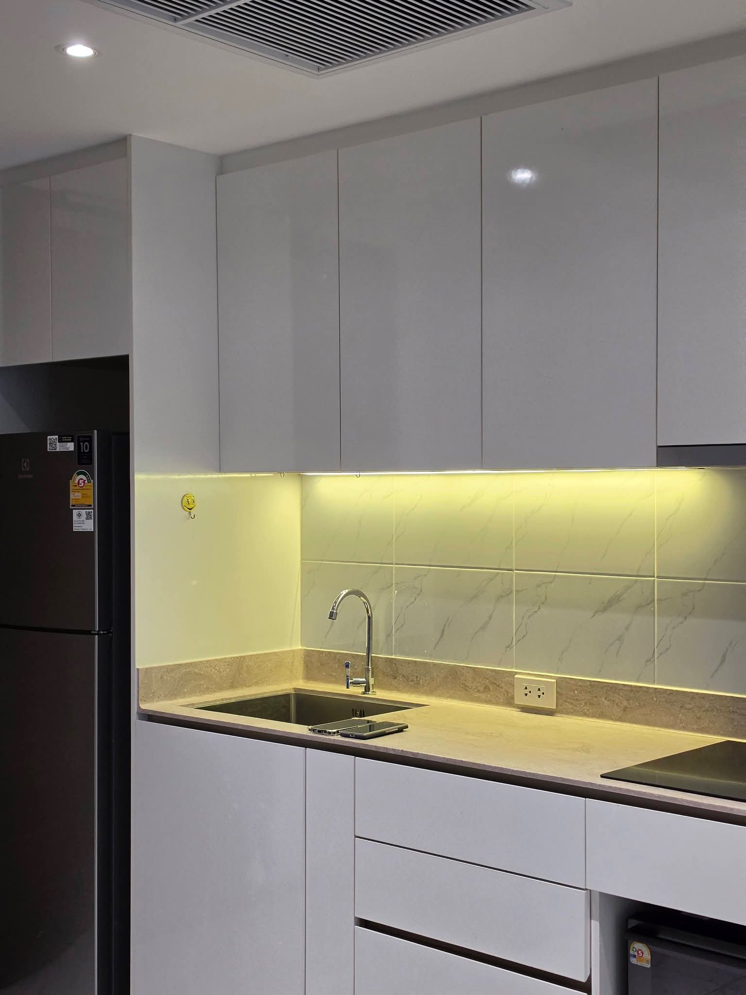 ศุภาลัย เพลส สุขุมวิท 39 (Supalai Place Sukhumvit 39 - ใกล้ BTS พร้อมพงษ์ / MRT เพชรบุรี) 2