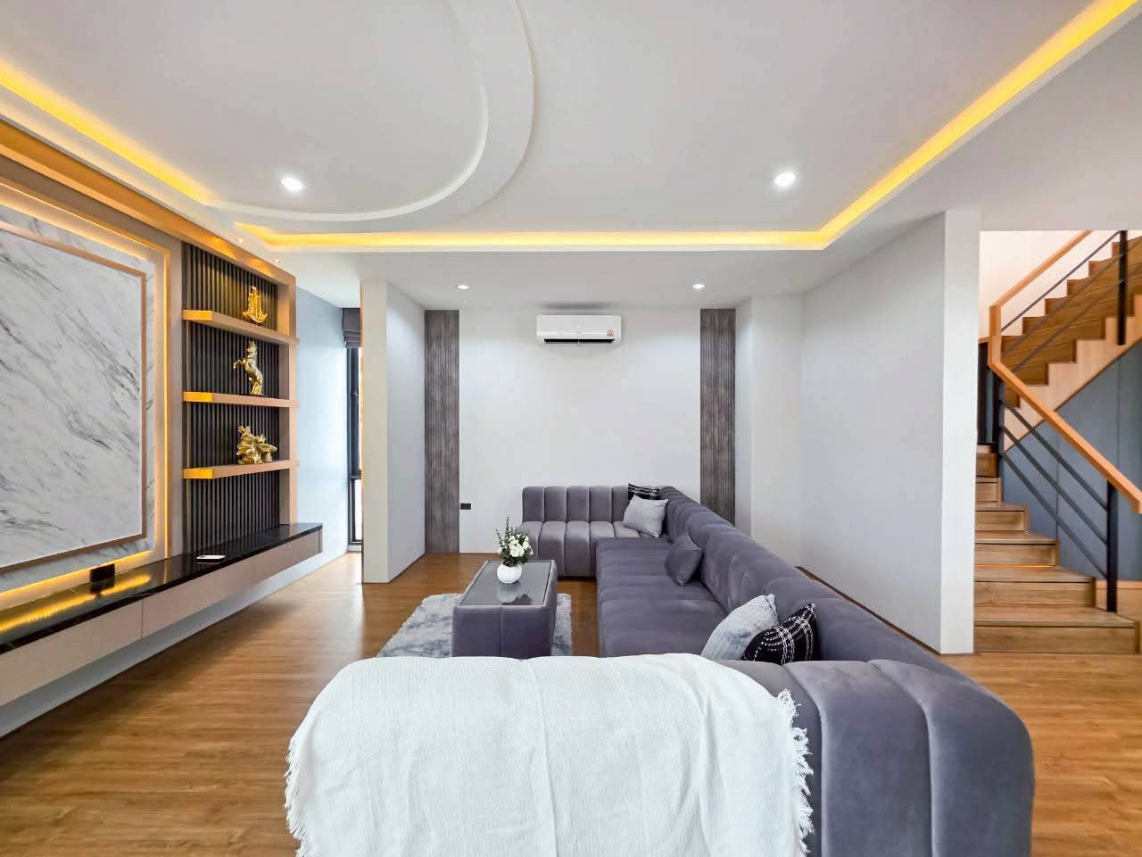 ขายพูลวิลล่าสร้างใหม่ หมู่บ้านอารียา (ซอยสยามคันทรีคลับ) สไตล์ Modern Luxury 9