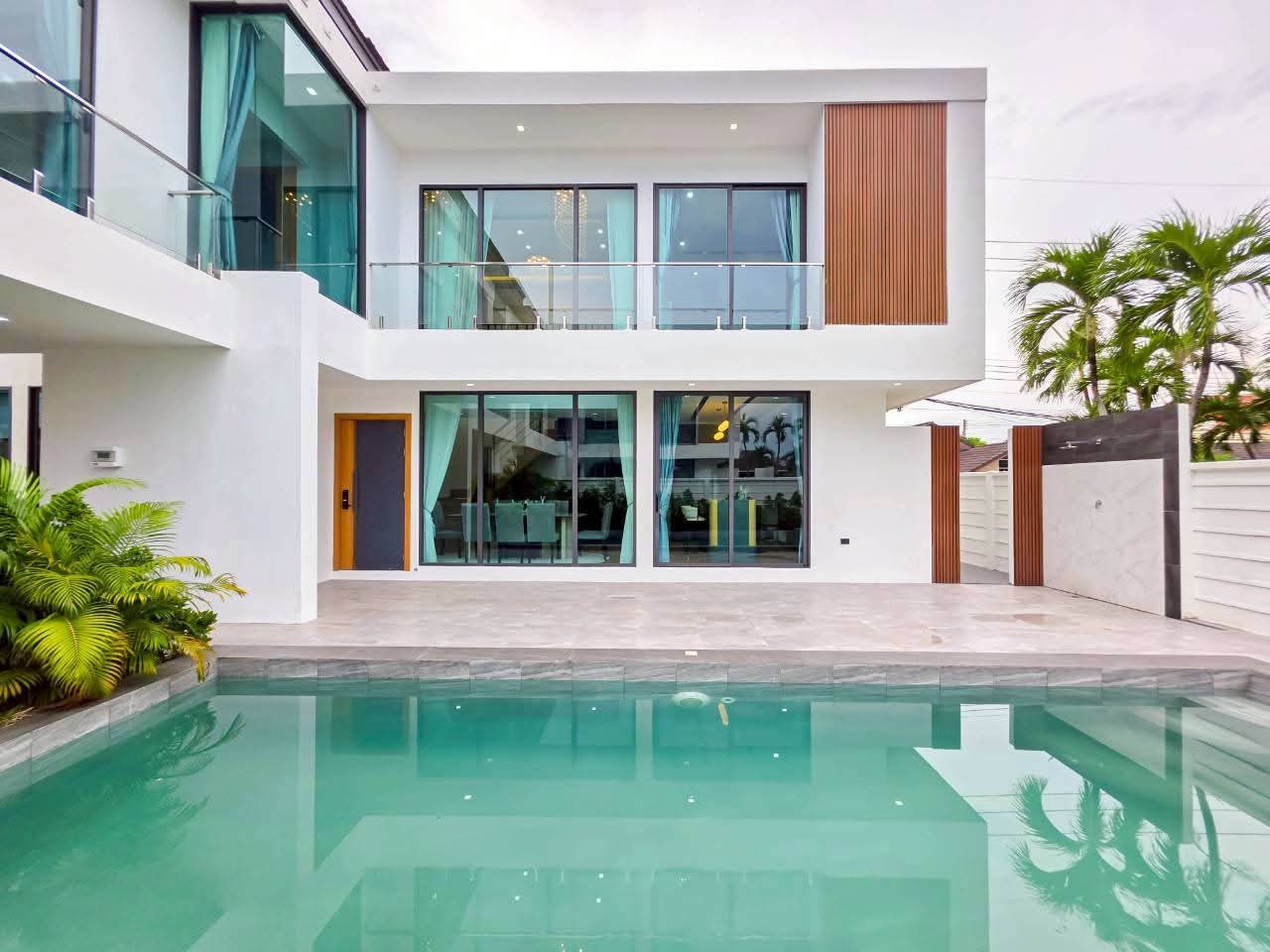 ขายพูลวิลล่าสร้างใหม่ หมู่บ้านอารียา (ซอยสยามคันทรีคลับ) สไตล์ Modern Luxury 2