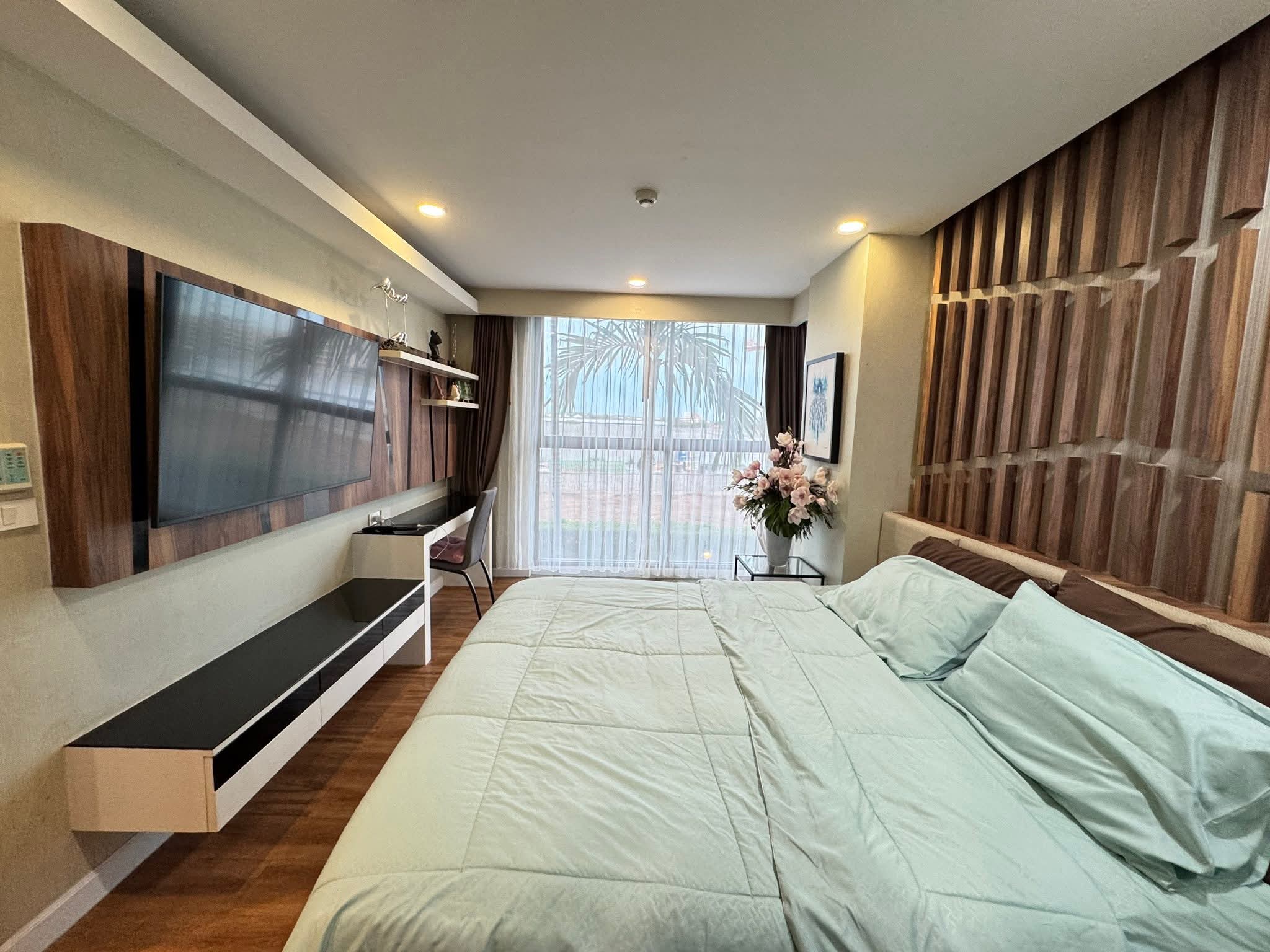 ให้เช่าคอนโดพัทยา! Dusit Grand Park 1 ห้องไซส์ใหญ่ 2 ห้องนอน 65 ตร.ม. แต่งครบพร้อมอยู่ 9