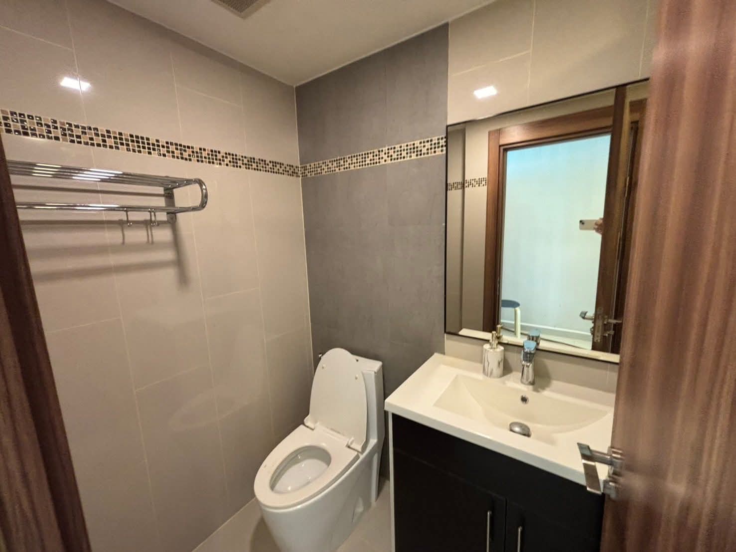 ปล่อยเช่า/ขายคอนโดพัทยา! Laguna Maldives 3 จอมเทียน ห้องใหญ่ Combine 46 ตร.ม. 20